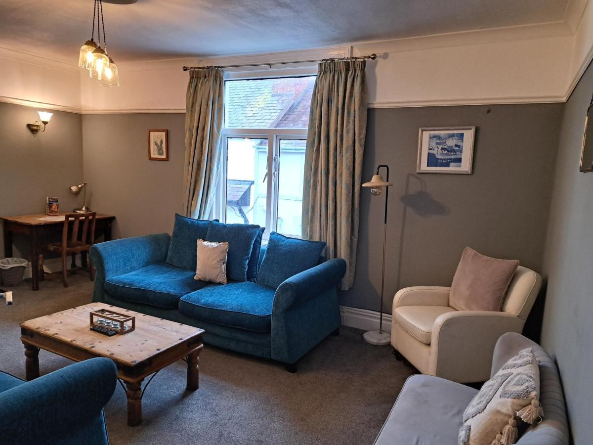 Llandudno Apartment, Quirky Pub With Tropical Beer Garden Exterior foto